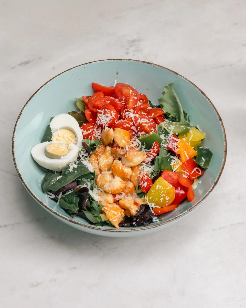 Salata pui si sweet chili